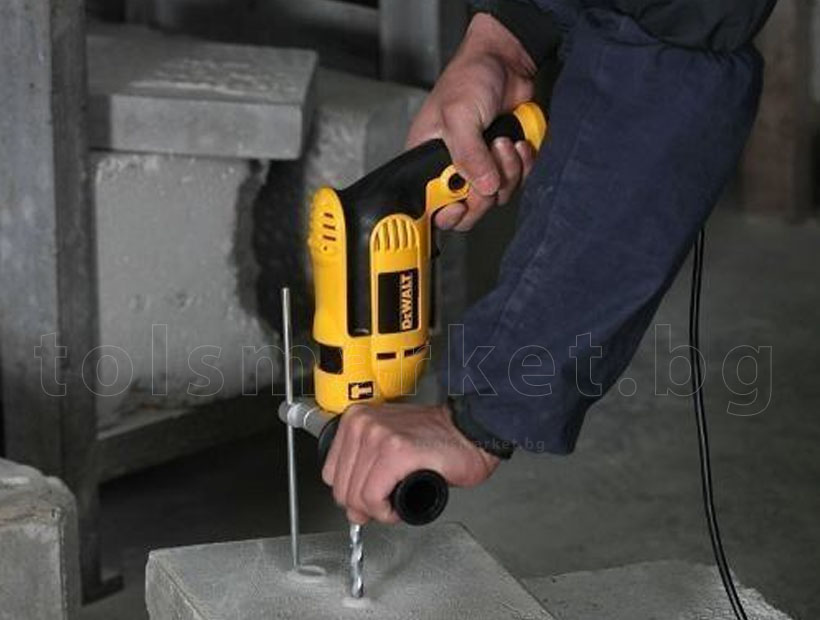 Електрическа ударна бормашина DeWALT DWD024K